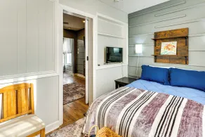Close to Camden Clark: Central Parkersburg Condo - Interiör