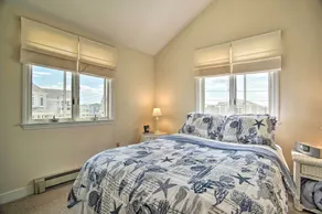 2 Decks + Beach Access: Oceanfront Getaway! - Innvendig