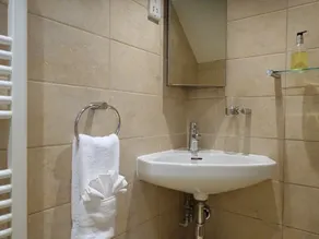 The Barn At Woodview - Bathroom