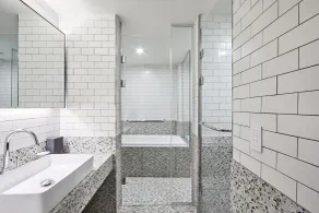 Hotel Intro - Bathroom