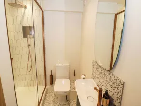 Bay House - Bathroom