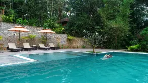 Raindrops Resorts Wayanad - Piscina