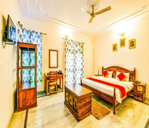 Hotel Harsoli Haveli - Vista do quarto
