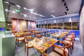 The Act Hotel Sharjah - Restaurante
