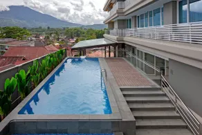 Hotel Santika Bukittinggi - Pool