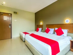 Super OYO 828 Comfort Hotel Shah Alam - Værelse