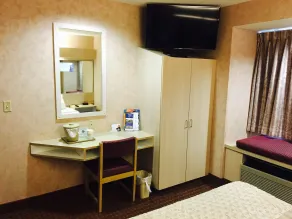 Microtel Inn & Suites by Wyndham Syracuse Baldwinsville - Zimmer