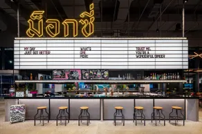 Moxy Bangkok Ratchaprasong - Reception