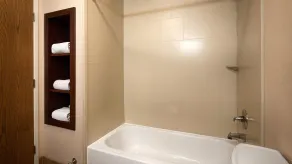 Best Western Plus Gateway Inn & Suites - Aurora - Salle de bain