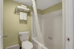 Motel 6 Brooks AB - Bad