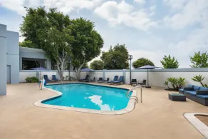 DoubleTree by Hilton Los Angeles - Norwalk - Pool