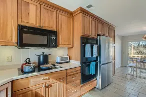 NEW- Family Friendly Ranch Home Near Nashville! (TA) - Cocina privada
