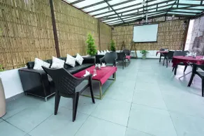 The Golden Sunrise Hotel - Restaurant