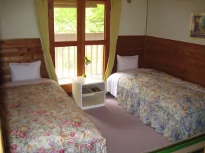 Hirotani Pension - Camera
