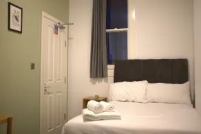 The Wellington Hotel Birmingham - Budget Hotel Near O2 Academy - Rum