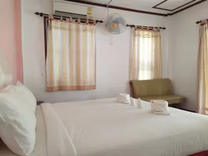 The Sunshine Resort - Room