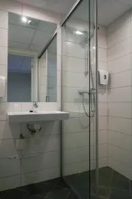 Quality Hotel Augustin - Bathroom