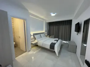 La Veranda Hotel - Room