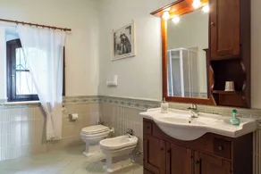 B&B Hibiscus - Bathroom