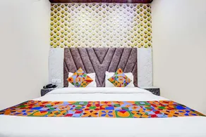 FabHotel Ratraksh - Zimmer