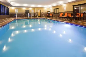 Holiday Inn Express & Suites Davenport by IHG - Pool