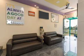 Treebo SNS Grand Inn With Swimming Pool - Reception