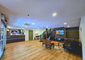 Radiant Inn and Suites - Reception