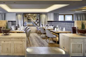 Aktivhotel Alpendorf - Restaurang
