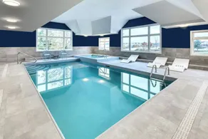 Four Points by Sheraton Barrie - Pool