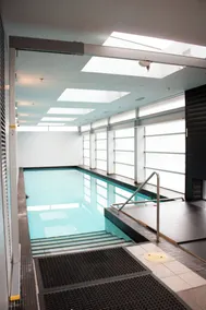 Naumi Hotel Wellington - Piscine