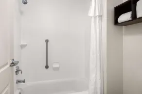 Homewood Suites by Hilton San Marcos - Bathroom