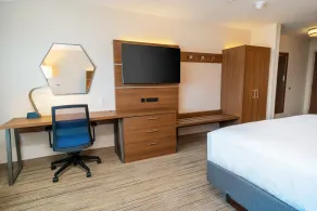 Holiday Inn Express & Suites - Las Vegas - E Tropicana by IHG - Habitación