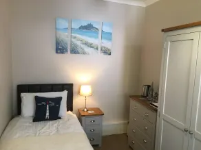 The Chestnuts - Room