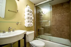 Valley View Lodge - Banheiro