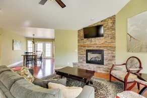 Waterfall Hikes: Secluded Mtn Retreat in Pikeville - Interior