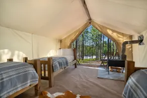 Under Canvas Mount Rushmore - Vue de la chambre