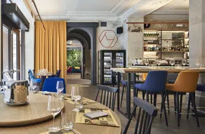 The Modernist Hotel - Restaurant
