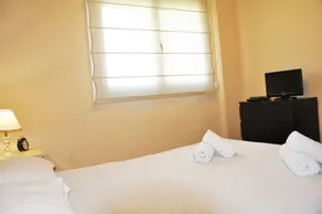 Cloe Mar - Room