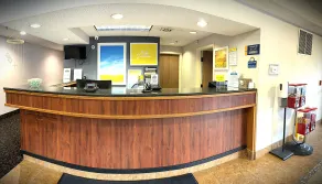 Days Inn by Wyndham Fargo - West Acres - Reception