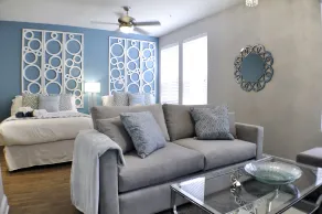 Premier Hollywood LA 4BD Suite - Camera