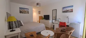 Lou Meinado, un concept "comme à l'hôtel" - Værelse