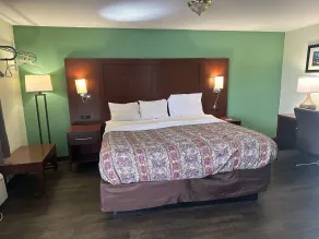 Hillcrest Motel By OYO Aurora IN Near Lawrenceburg - Chambre