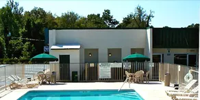 Masters Inn I-26 - Piscine