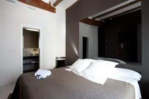 Cosy Rooms Embajador - Chambre