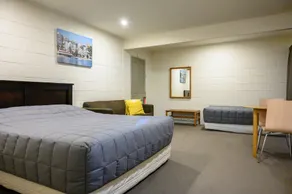 Foreshore Motor Lodge - Room