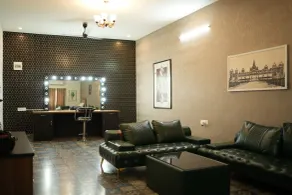 Hong Sau Resorts Thavarkere - Vestíbulo