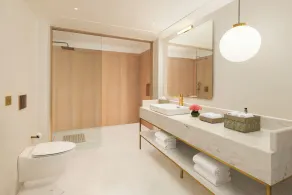 Gulab Haveli - IHCL SeleQtions, Mandawa - Salle de bain