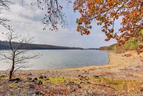 Bring Your Boat: Family Home Steps to Lake Greeson - Interiör