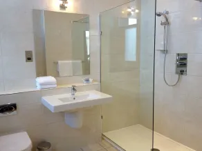 Ascot House - Baño