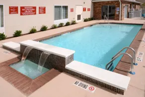 TownePlace Suites by Marriott Houston Galleria Area - Piscine